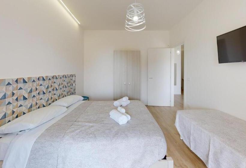 Апартаменты 1 Спальня с Балконом, Accòmodati B&b