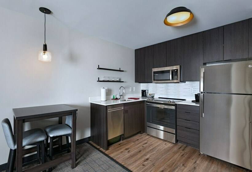 Люкс, Residence Inn New Brunswick Tower Center Blvd