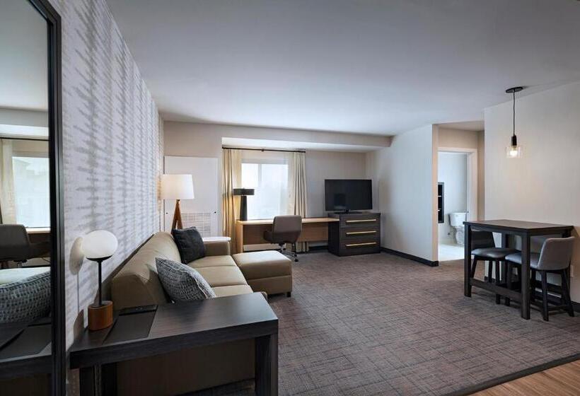 Люкс Кровать Кинг, Residence Inn New Brunswick Tower Center Blvd