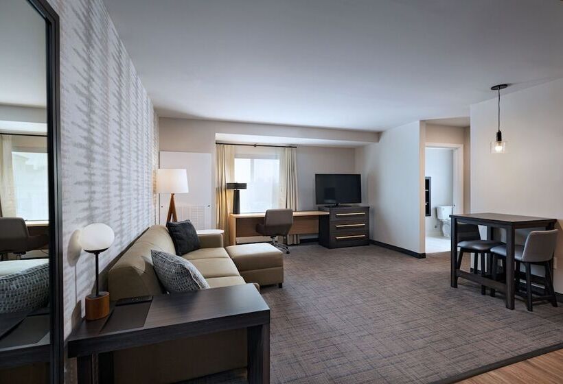 Люкс, Residence Inn New Brunswick Tower Center Blvd