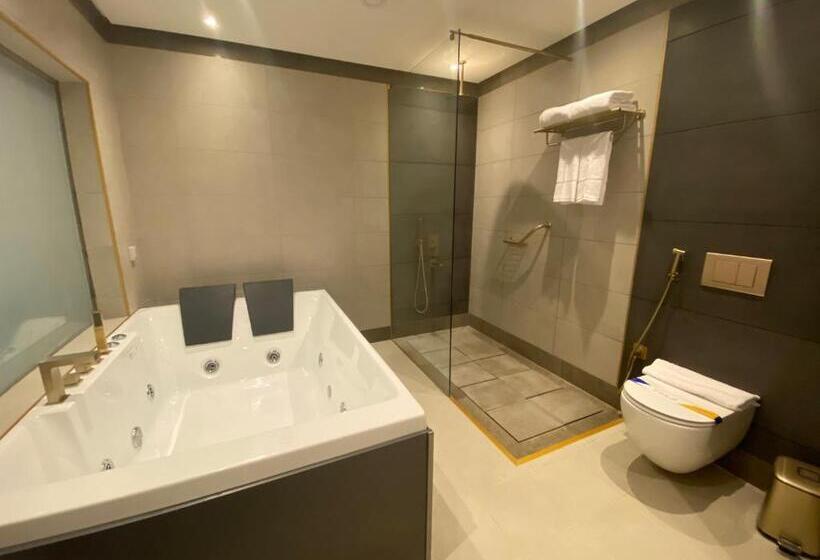Junior Suite, Velar Inn