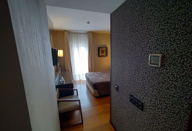 Номер Стандарт, Barcelona Hotel Colonial
