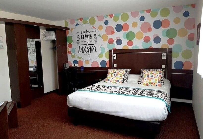 Четырехместный Номер Стандарт, Logis Boutique Hotel Novalis