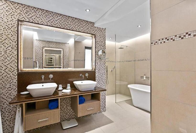 Апартаменты 2 Спальни, Four Seasons Country Club