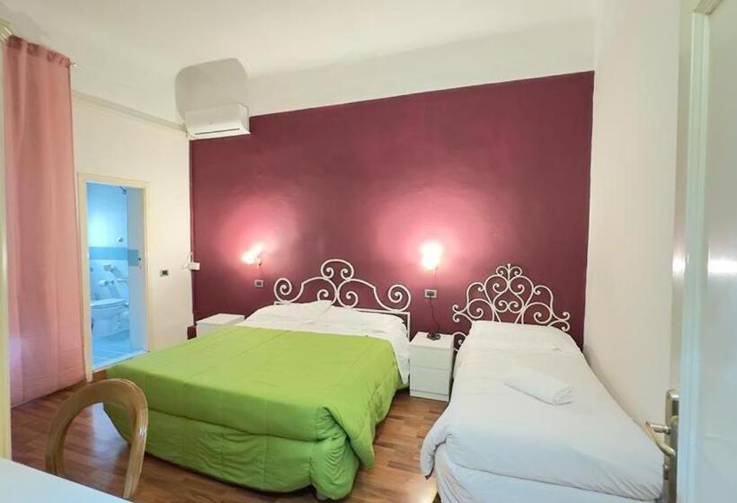 اتاق استاندارد چهار تخته, Piccolo Hotel Con Access Ztl !!! ɲel ƈentro Storico Di ƒirenze !!!