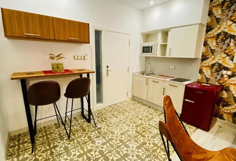 استودیوی لوکس, Apartamentos El Escondite De Triana
