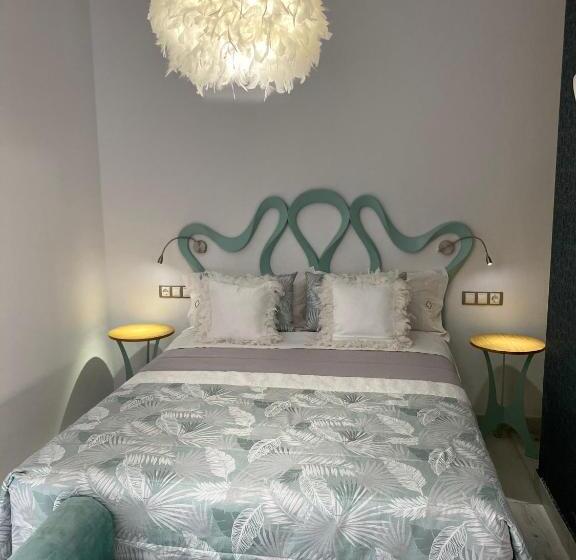 سوییت خانوادگی, Apartamentos El Escondite De Triana