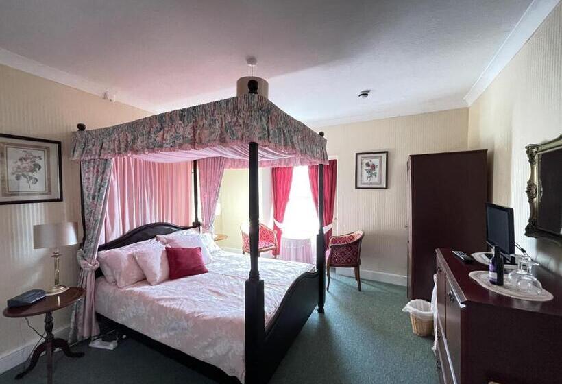 Номер Deluxe, White Court Llandudno