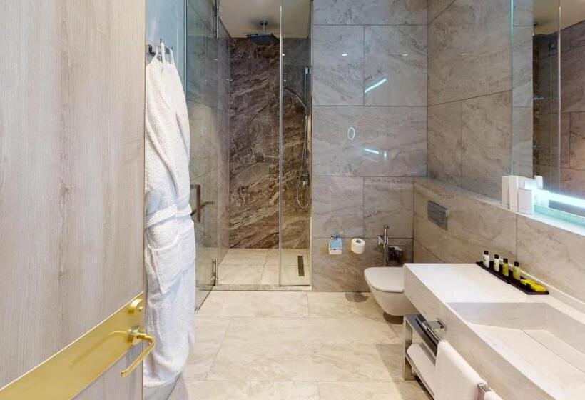 Номер Deluxe, Intercontinental Baku, An Ihg