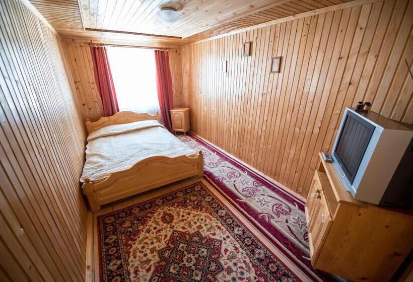 اتاق خانوادگی, Gazdіvska Hata Guest House