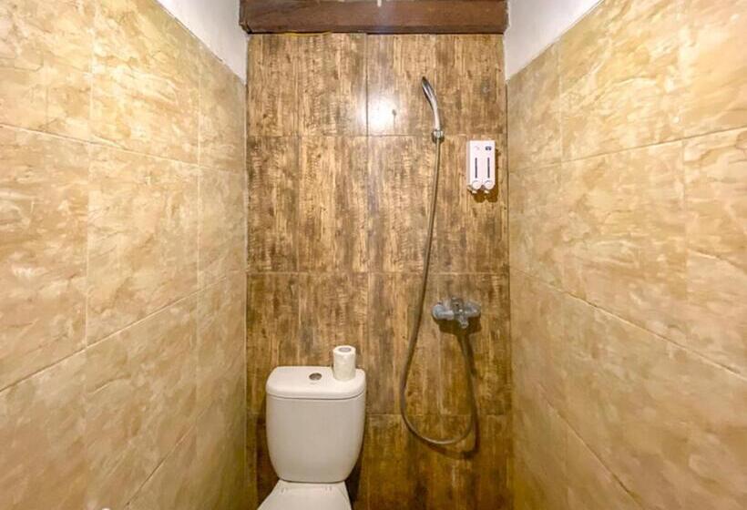 Номер Стандарт, Griya Gribig Guest House Mitra Reddoorz