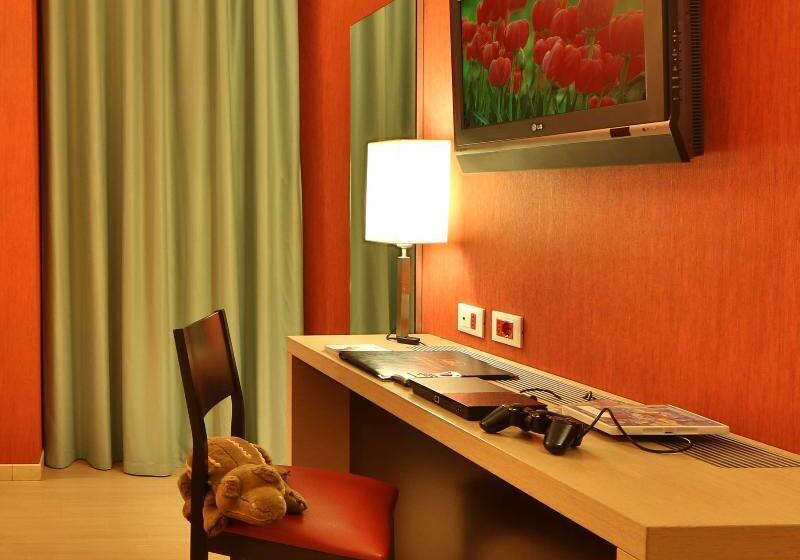 Family Room, Best Western Porto Antico