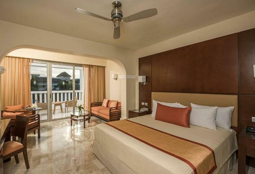 Deluxe Junior Suite, Grand Sunset Princess - All Inclusive