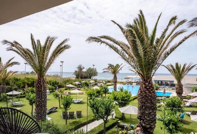 Люкс Вид на Море, Marinos Beach