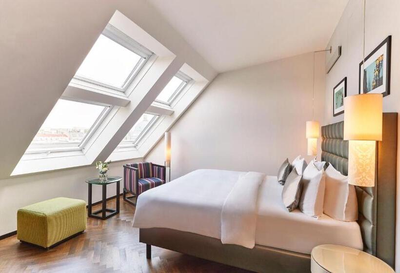 디럭스 스위트, Steigenberger Hotel Herrenhof