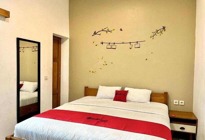 Номер Deluxe, Reddoorz At Mystays Pemuda Cepu Blora