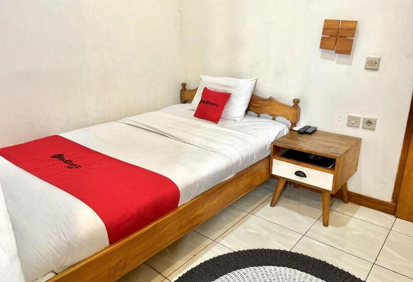 Номер Стандарт Индивидуальный, Reddoorz At Mystays Pemuda Cepu Blora
