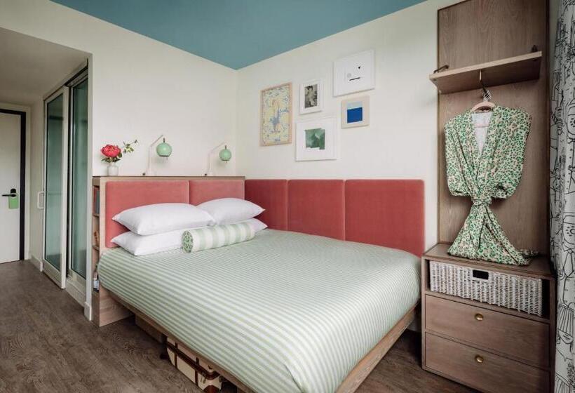 Номер Стандарт, The Goodtime Hotel, Miami Beach A Tribute Portfolio