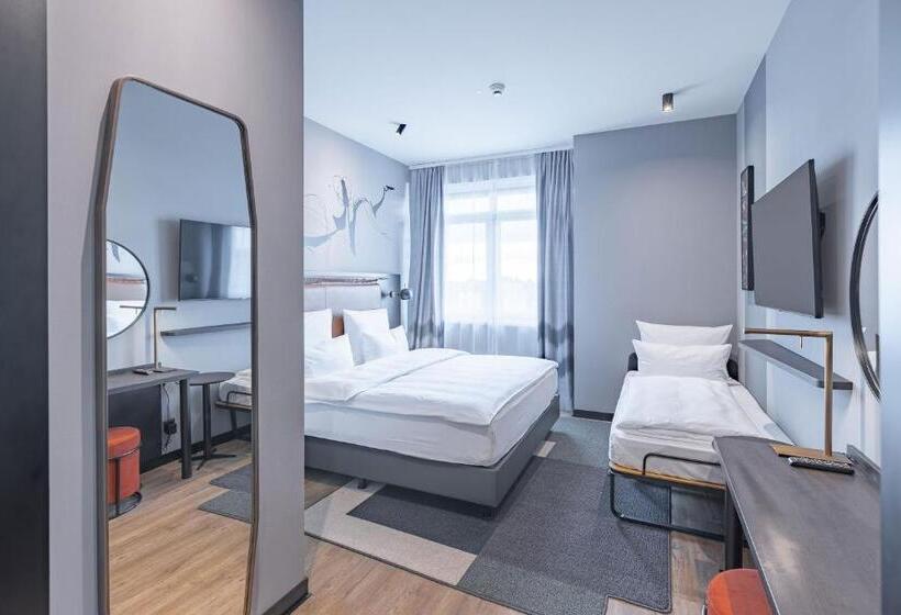 اتاق کلاسیک سه تخته, Titanic Comfort Kurfürstendamm