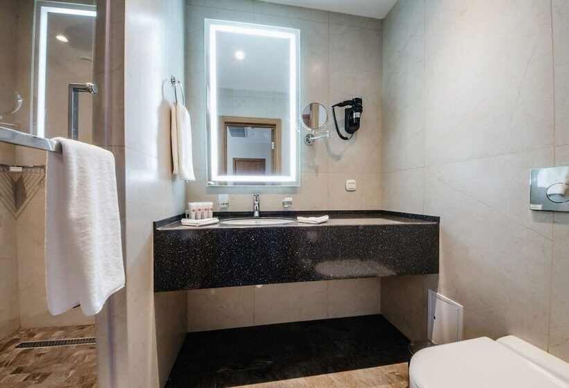 带2个卧室的套房, Ramada By Wyndham Astana
