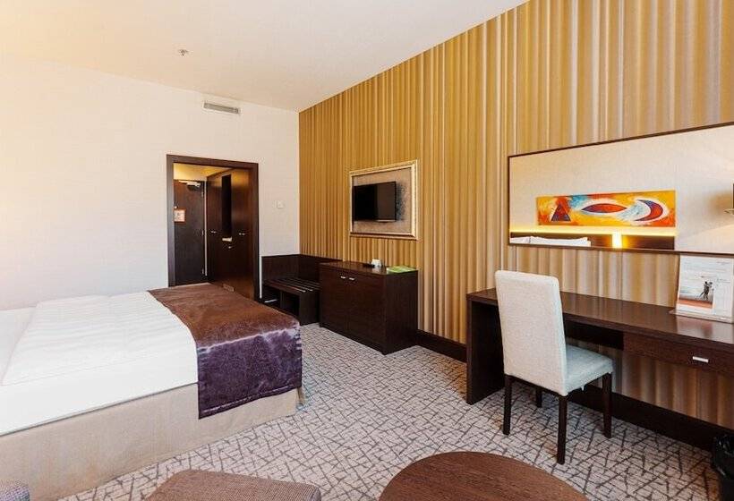 اتاق استاندارد با تخت دوبل, Holiday Inn Zilina, An Ihg