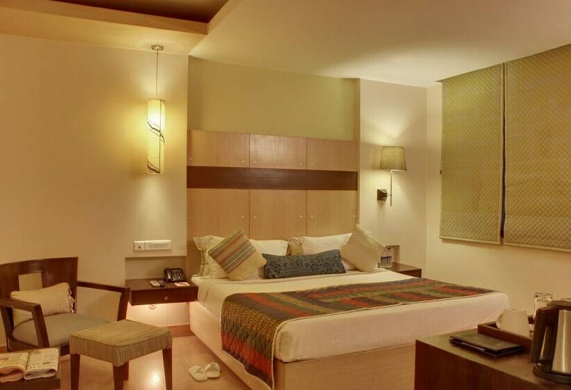 Номер Deluxe, Justa Hyderabad