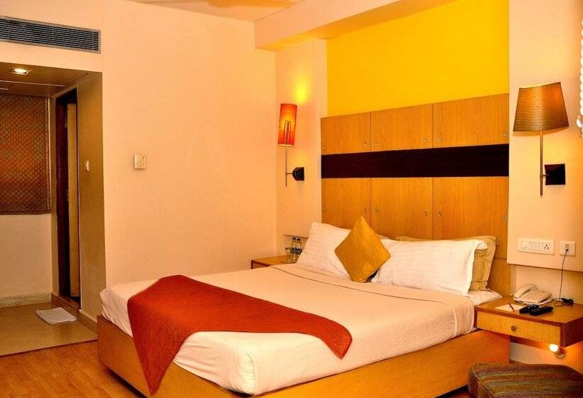 Номер Deluxe, Justa Hyderabad