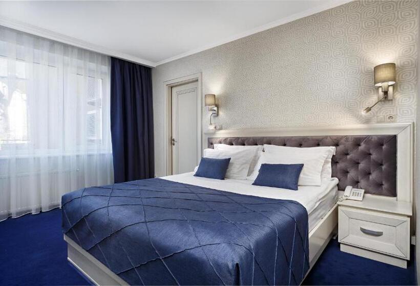 سوییت جونیور, Eurohotel