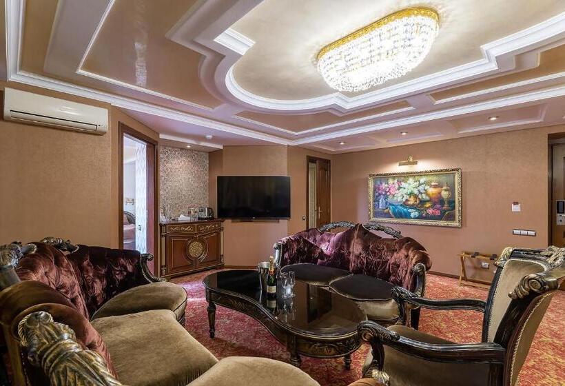 سوییت سوپریور, Eurohotel