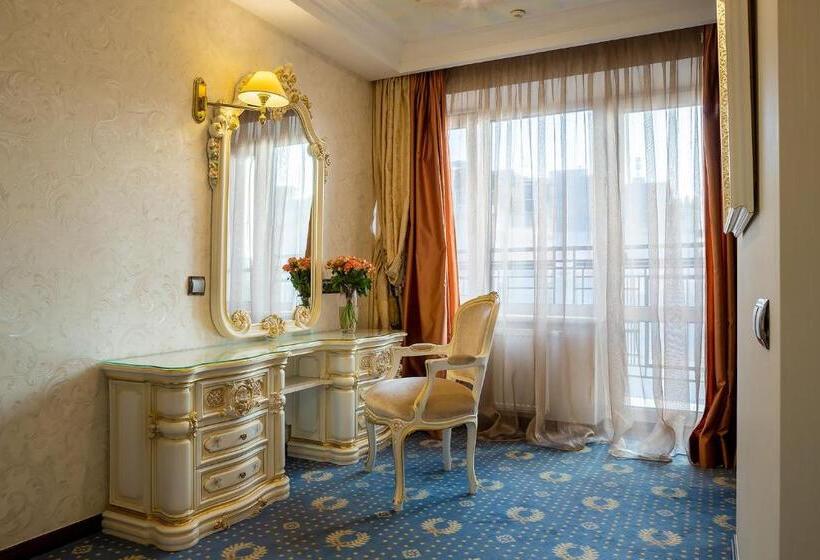 سوییت سوپریور, Eurohotel