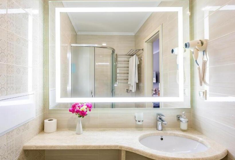 اتاق استاندارد یک نفره, Eurohotel
