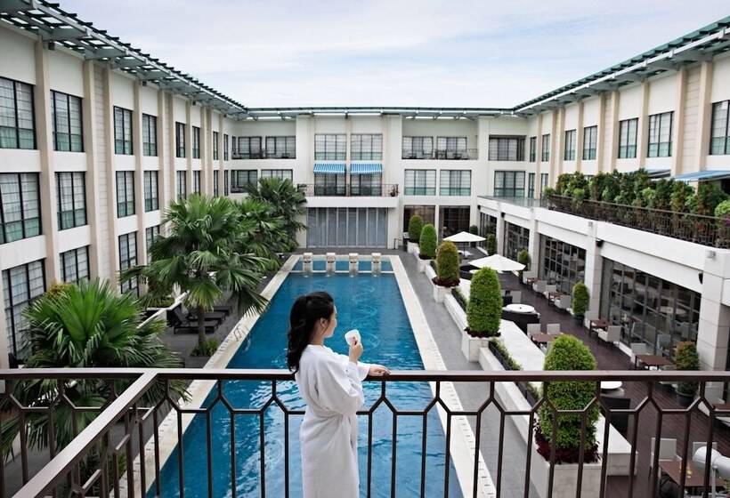 Номер Deluxe, Aryaduta Medan