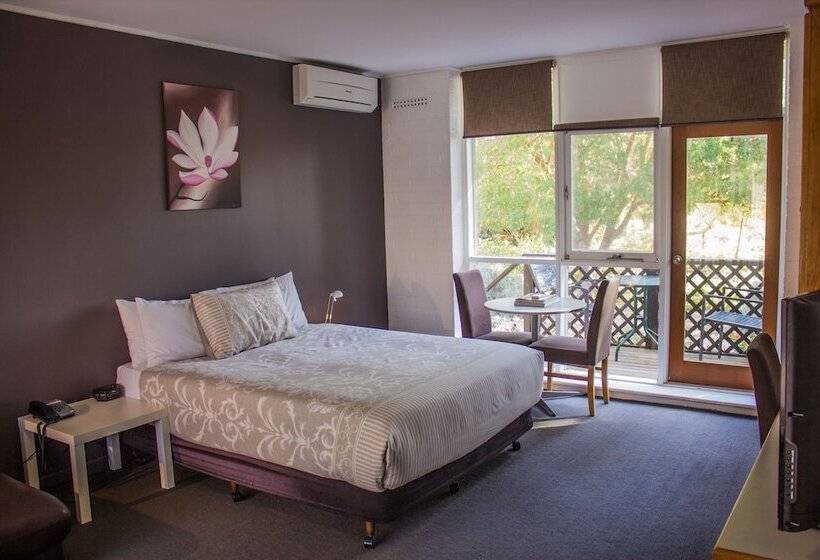 Номер Стандарт, The Lyndoch Motel