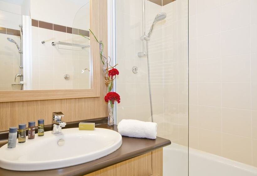 Апартаменты 1 Спальня, Residhome Carrieres La Defense