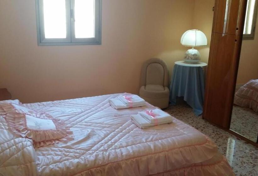 اتاق استاندارد سه نفره, B&b La Dolce Siesta