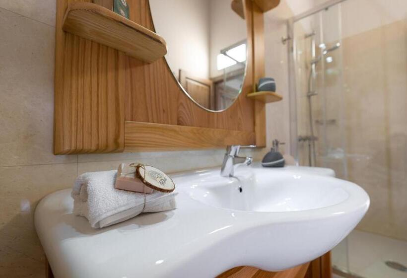 스탠다드 룸 풀장 전망, Agriturismo Ai Dossi