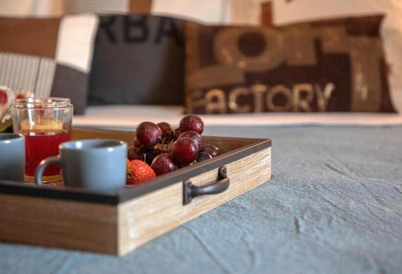 Номер Стандарт, Urban Bed And Breakfast