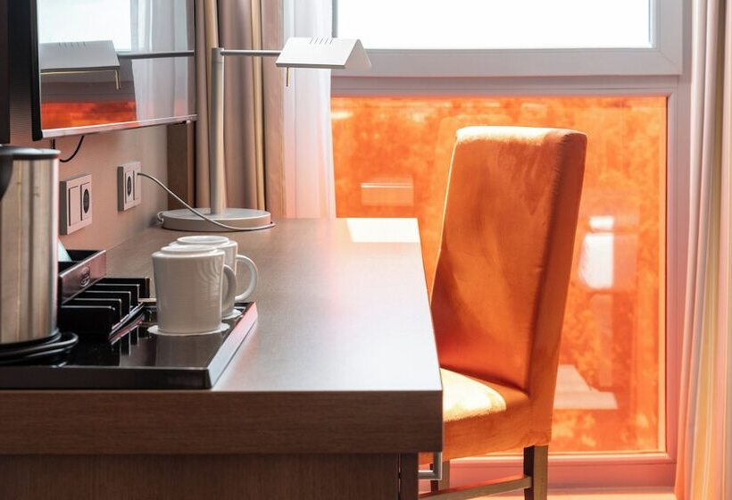 Номер бизнес-класса, Intercityhotel Berlin Airport Area North
