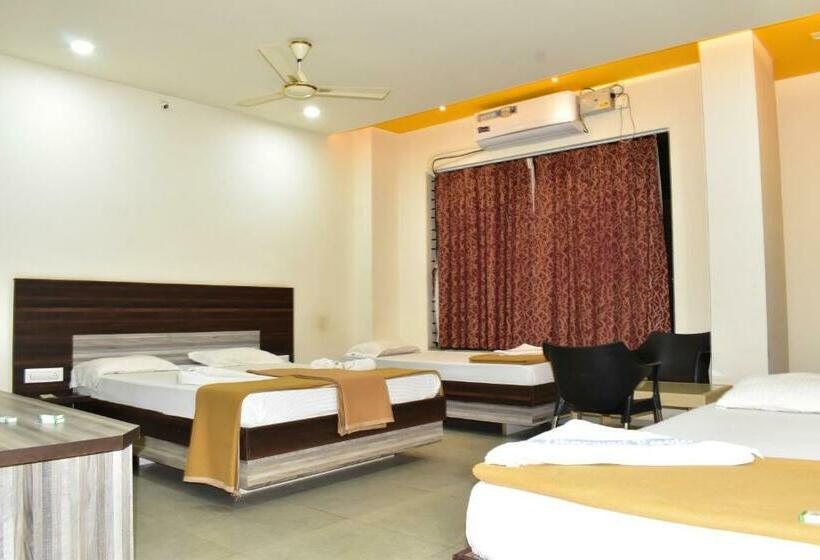 豪华家庭房间, Dharwad Residency