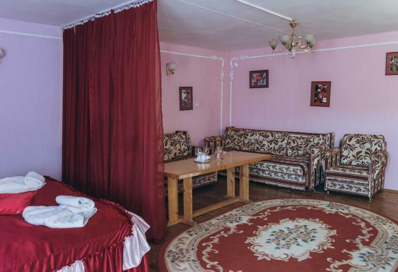 Номер Deluxe, турянська долина