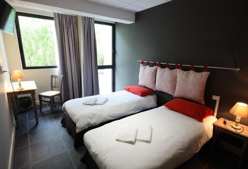 Номер Стандарт Трехместный, Village Club Les Lavandes   Neaclub