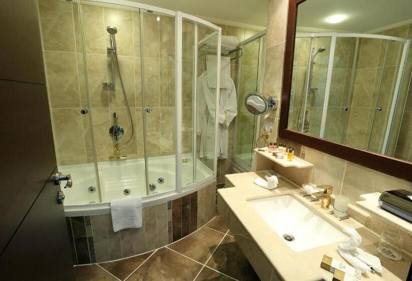 سوئیت سینیور, Eser Premium Hotel & Spa