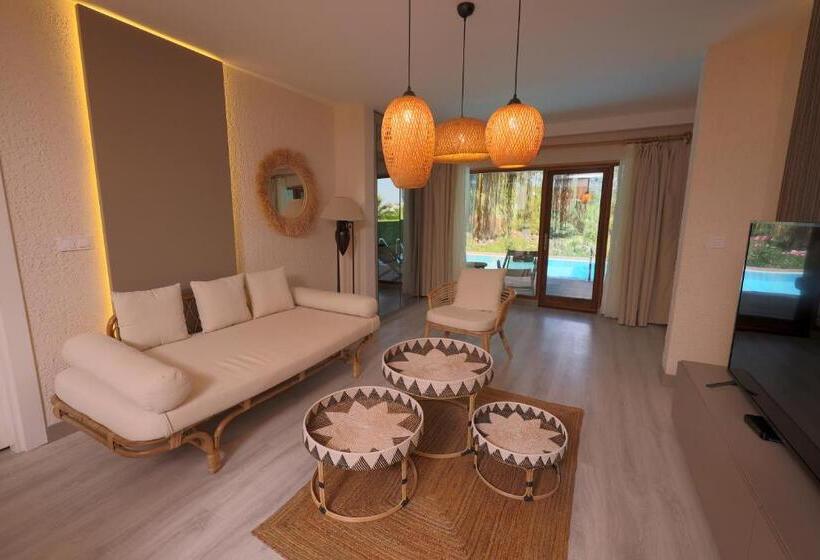 Люкс с Бассейном, Flora Garden Beach Club   All Inclusive