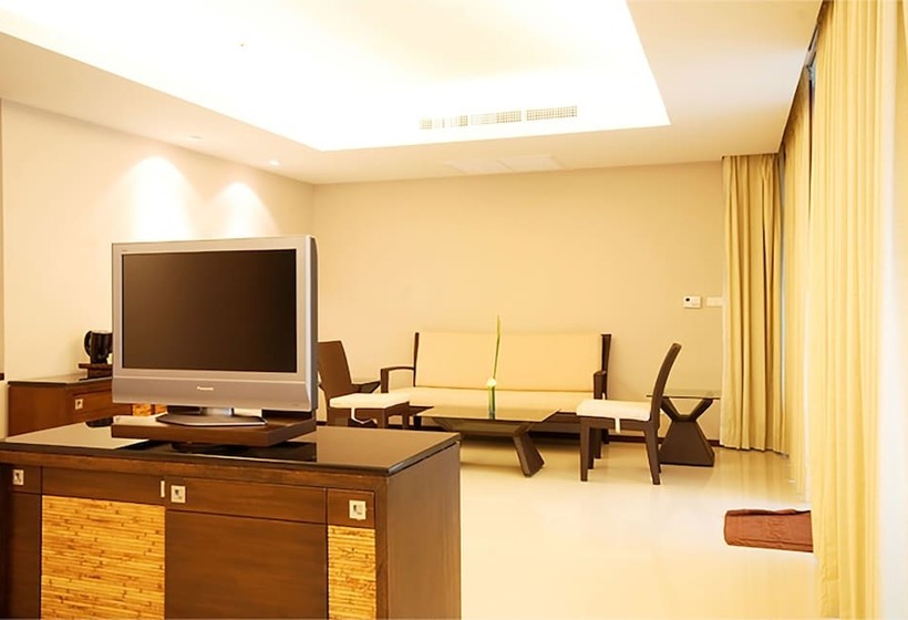 سوییت خانوادگی, Tara Mantra Chaam Resort