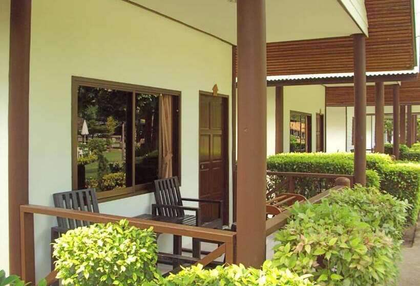 Бунгало Стандарт Вид на Сад, Phi Phi Andaman Legacy Resort