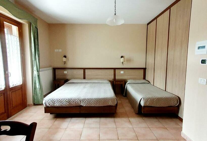 اتاق استاندارد سه نفره, Albergo Del Sangro