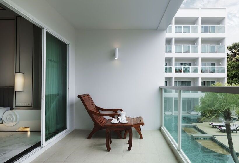 풀장 전망 디럭스 룸, Chanalai Romantica Resort   Adults Only, Kata Beach
