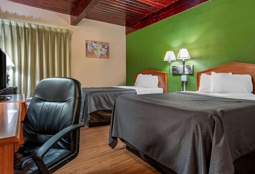 스탠다드 룸 더블 침대 2개, Econo Lodge