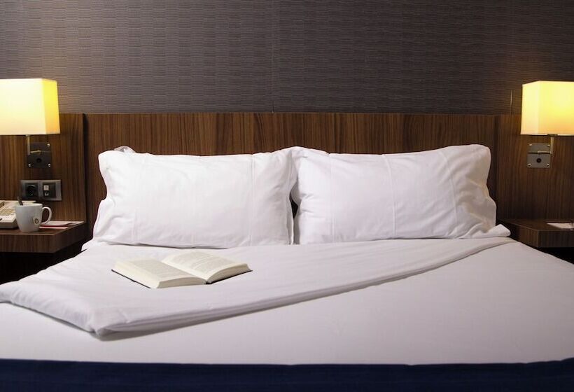 Номер Стандарт, Holiday Inn Express Bilbao Airport, An Ihg
