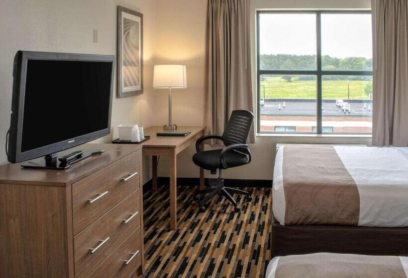 Люкс, Quality Suites Lake Wright  Norfolk Airport